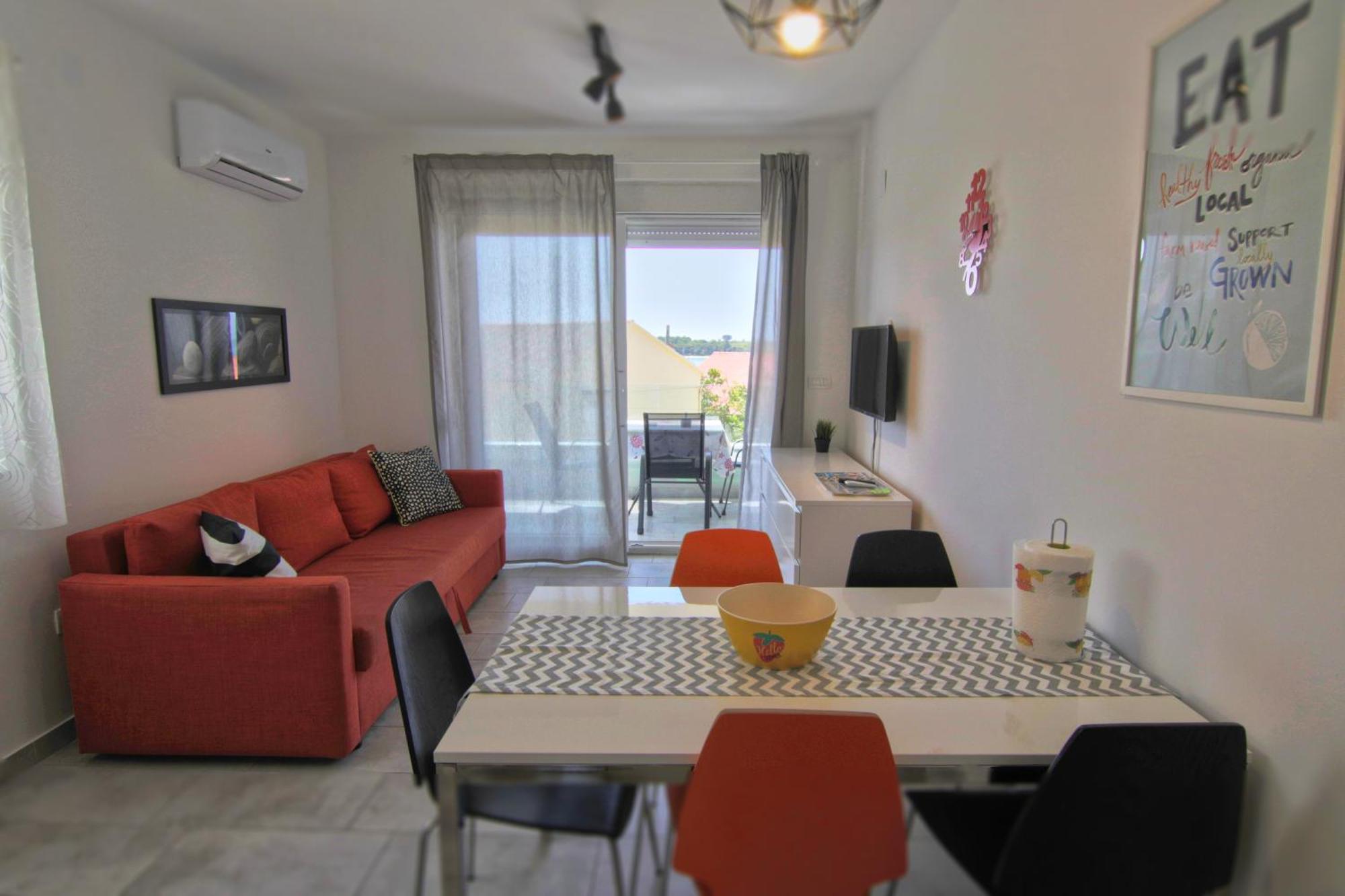 נובליה Apartments Luna מראה חיצוני תמונה