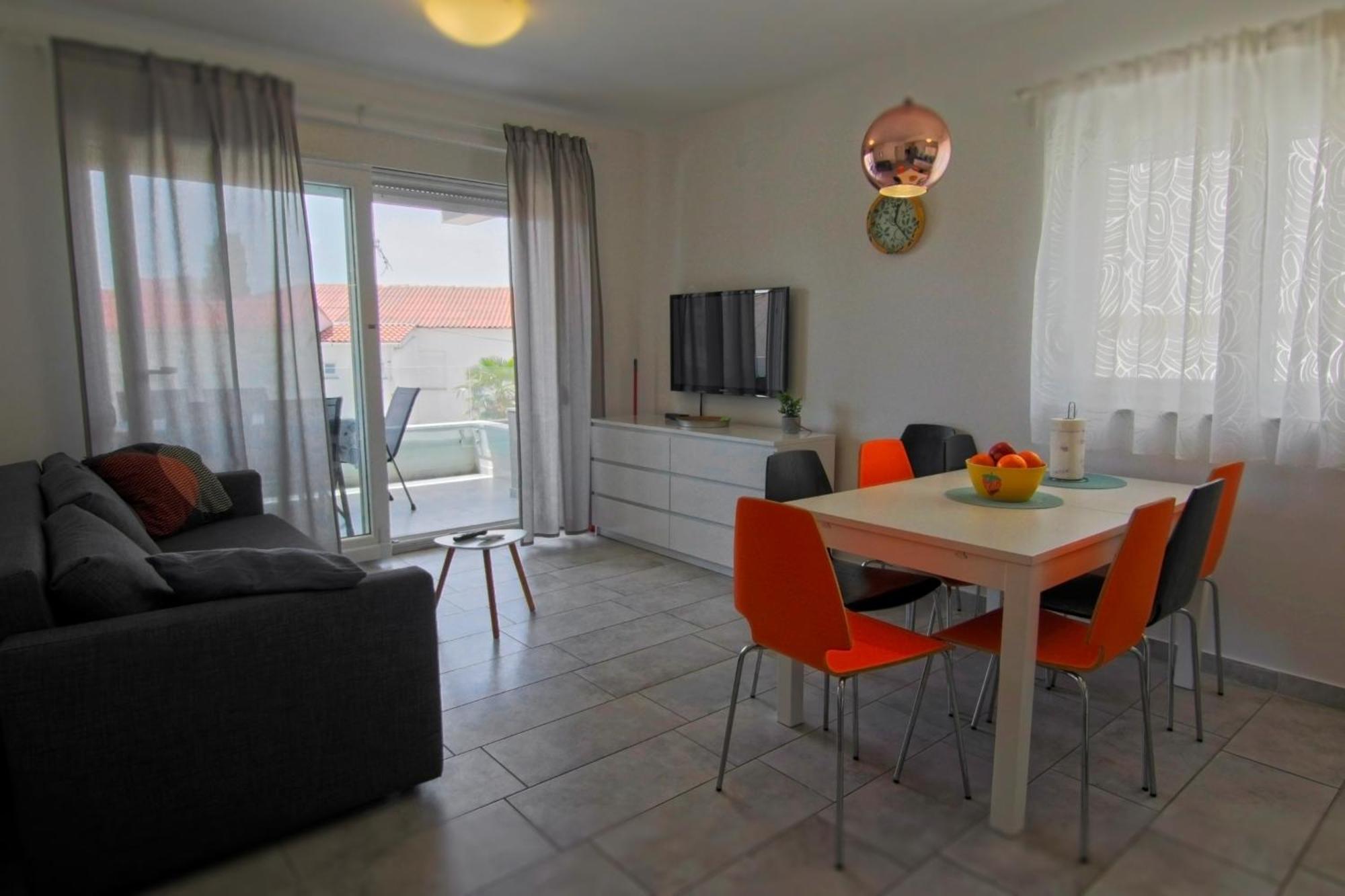 נובליה Apartments Luna מראה חיצוני תמונה