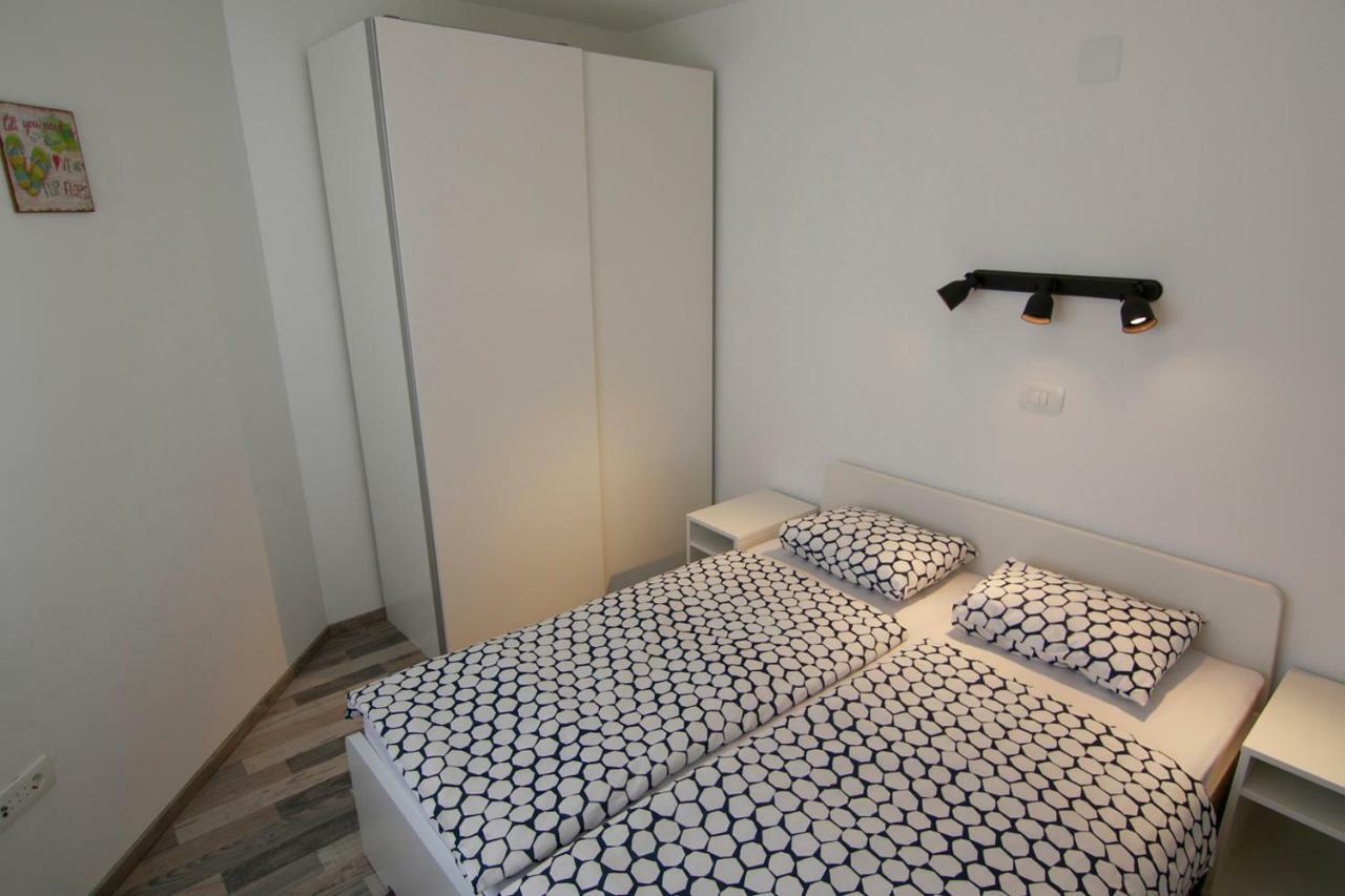 נובליה Apartments Luna מראה חיצוני תמונה