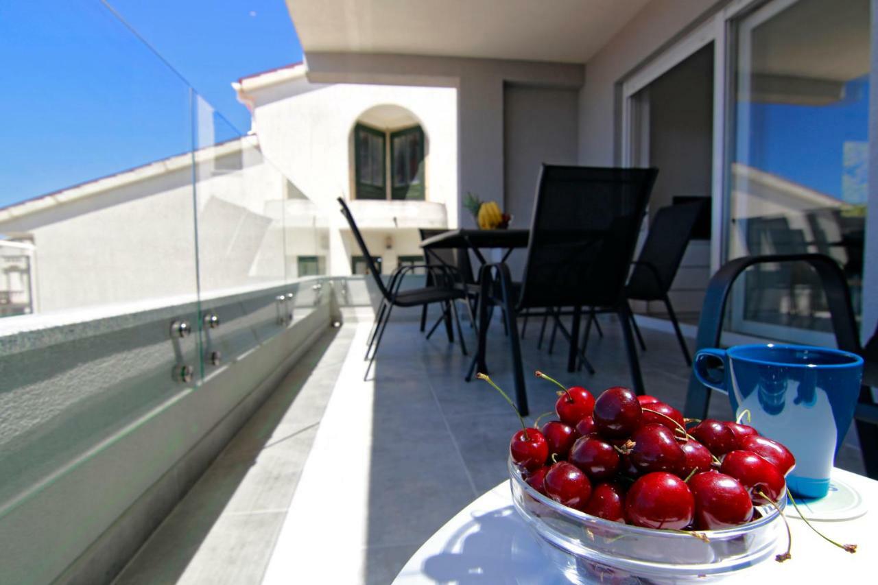 נובליה Apartments Luna מראה חיצוני תמונה