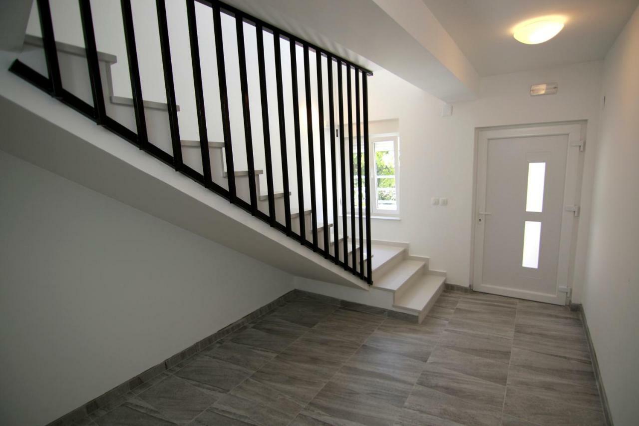 נובליה Apartments Luna מראה חיצוני תמונה